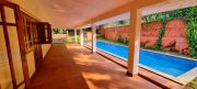 Sit-out and pool